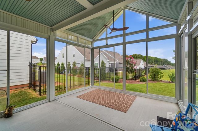 109 N Dunlavin Way, Mooresville, NC 28115