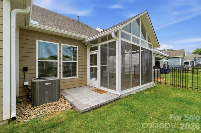 109 N Dunlavin Way, Mooresville, NC 28115
