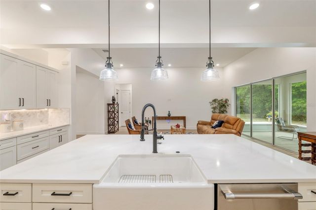 11551 SW 128TH AVENUE, Dunnellon, FL 34432