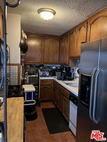 4431 Don Ricardo Drive 10, Los Angeles, CA 90008