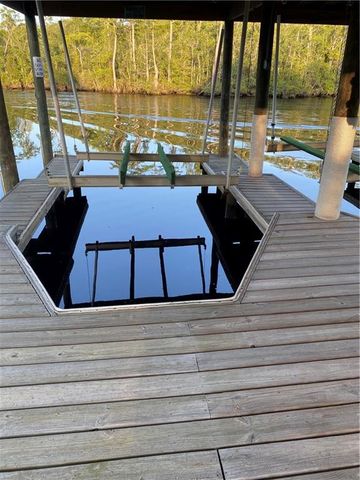 5900 Vaughan Drive E, Satsuma, AL 36572