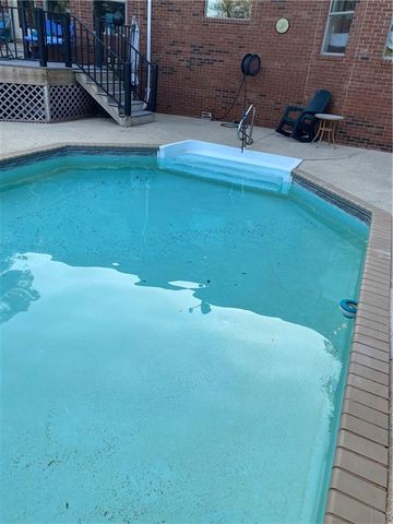 5900 Vaughan Drive E, Satsuma, AL 36572