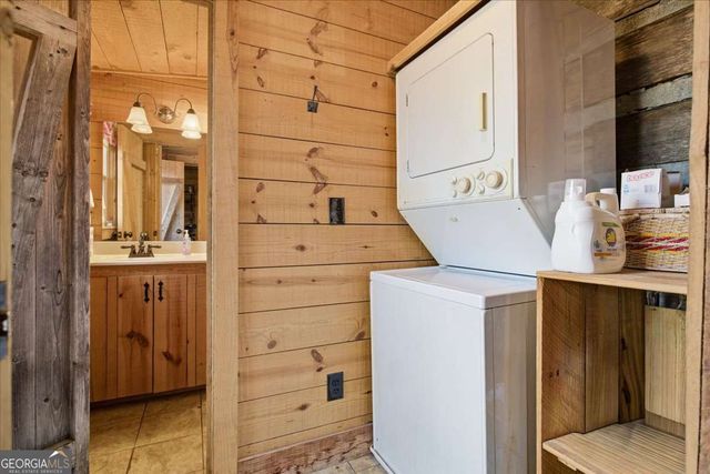 3446 Crown Drive, Gainesville, GA 30506