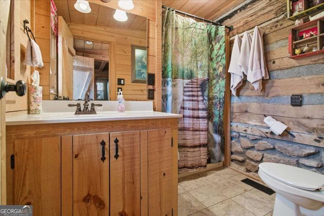 3446 Crown Drive, Gainesville, GA 30506