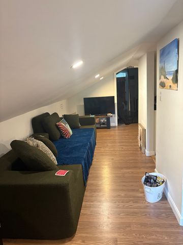 10 Cambo St, Brockton, MA 02301