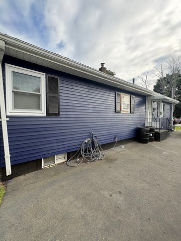 10 Cambo St, Brockton, MA 02301