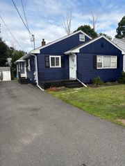 10 Cambo St, Brockton, MA 02301