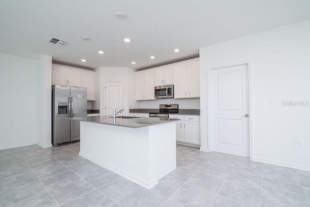 2821 ARMSTRONG AVENUE, Clermont, FL 34714