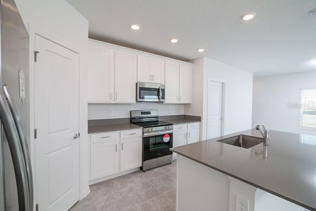 2821 ARMSTRONG AVENUE, Clermont, FL 34714