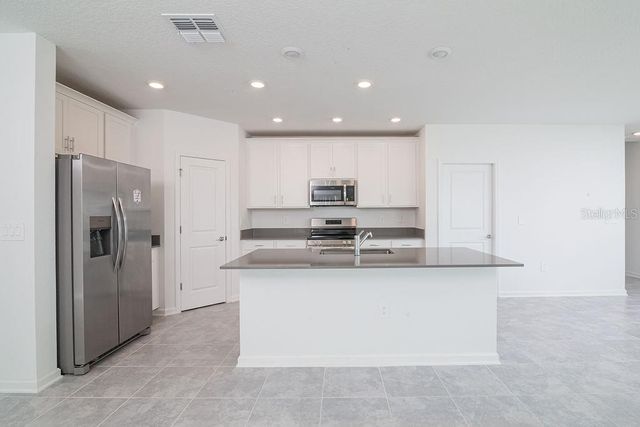 2821 ARMSTRONG AVENUE, Clermont, FL 34714