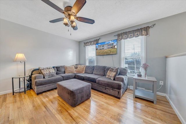 2868 Silver Leaf DR, Salem, VA 24153