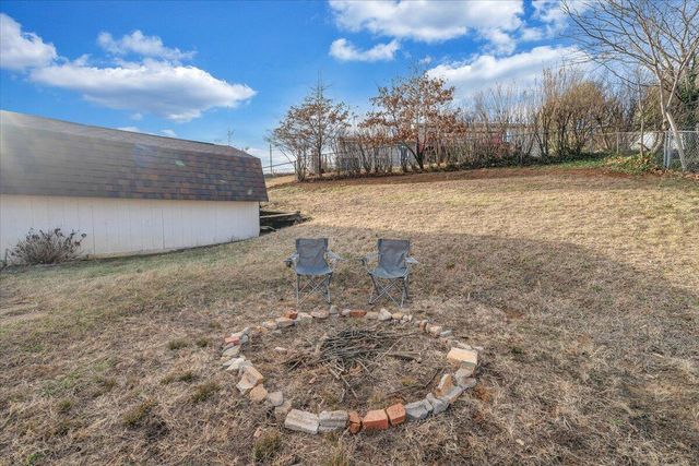 2868 Silver Leaf DR, Salem, VA 24153