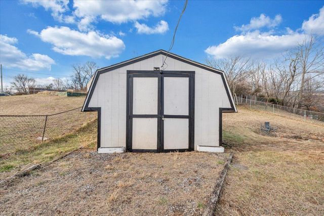 2868 Silver Leaf DR, Salem, VA 24153