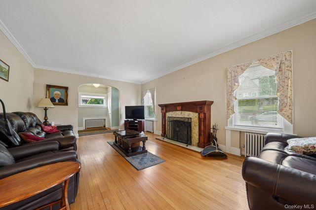 169 Devoe Avenue, Yonkers, NY 10705