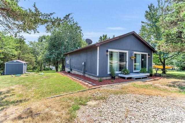 211 Blueberry Drive, De Soto, MO 63020