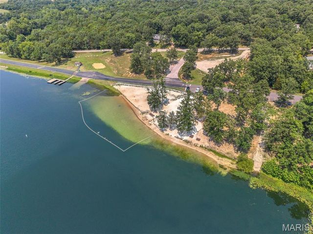 211 Blueberry Drive, De Soto, MO 63020