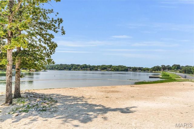 211 Blueberry Drive, De Soto, MO 63020