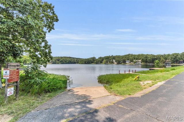 211 Blueberry Drive, De Soto, MO 63020