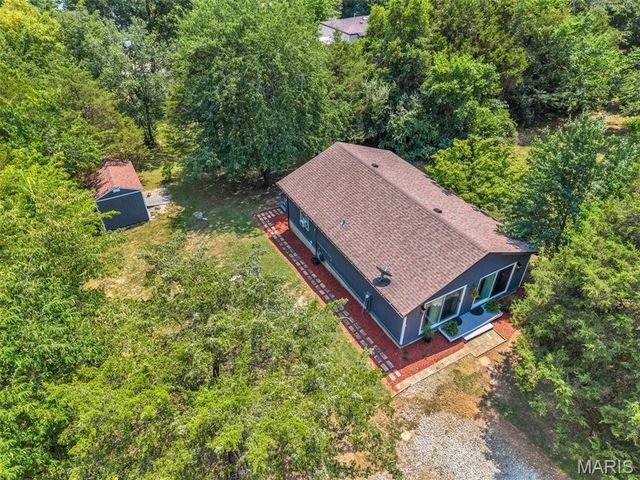 211 Blueberry Drive, De Soto, MO 63020