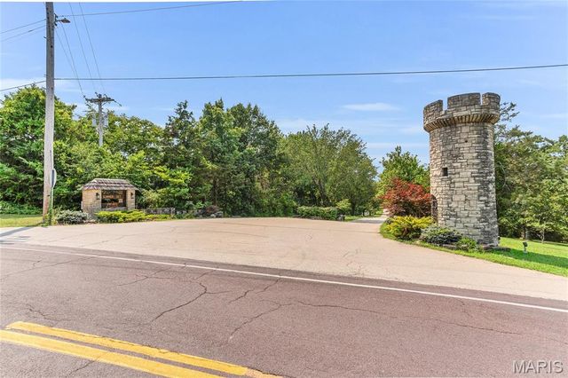 211 Blueberry Drive, De Soto, MO 63020