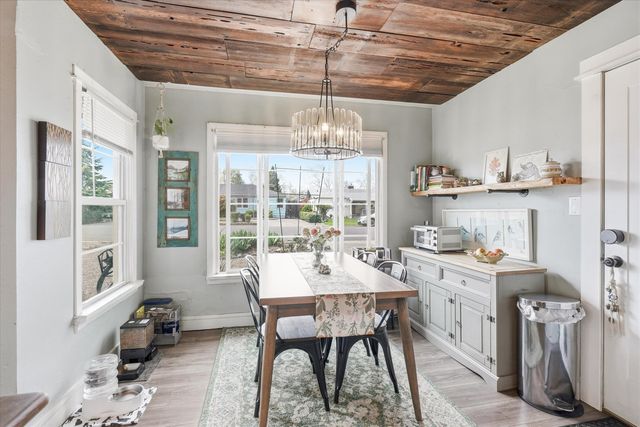 917 Grant Avenue, Medford, OR 97501