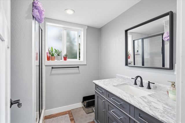 917 Grant Avenue, Medford, OR 97501