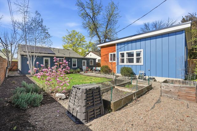 917 Grant Avenue, Medford, OR 97501