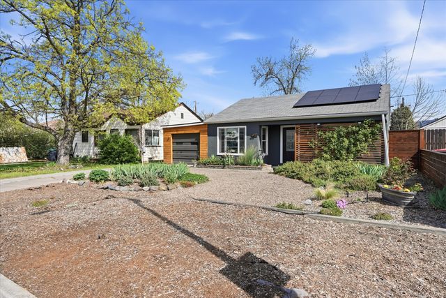 917 Grant Avenue, Medford, OR 97501