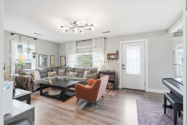 917 Grant Avenue, Medford, OR 97501