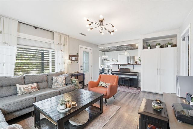 917 Grant Avenue, Medford, OR 97501