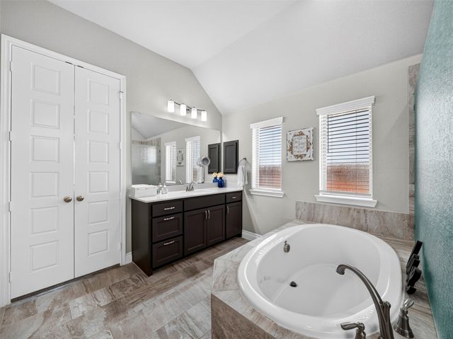 8712 Navidad Falls Drive, Mckinney, TX 75071