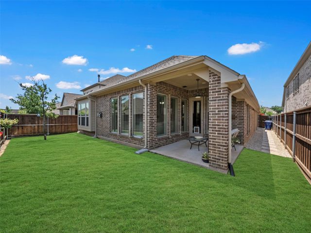 8712 Navidad Falls Drive, Mckinney, TX 75071