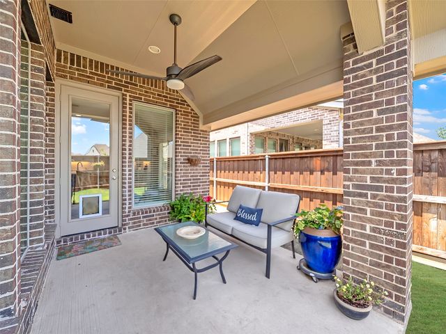 8712 Navidad Falls Drive, Mckinney, TX 75071
