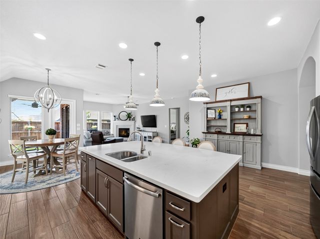 8712 Navidad Falls Drive, Mckinney, TX 75071