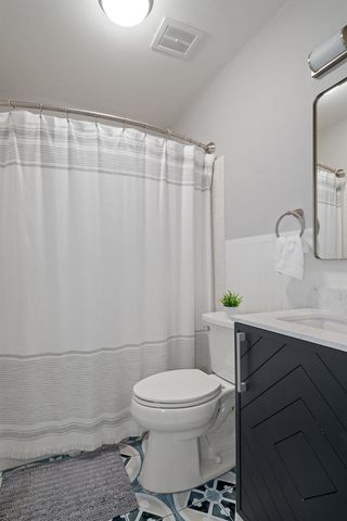 416 73RD AVENUE N 205, St Petersburg, FL 33702