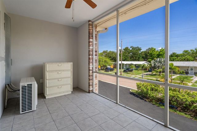 416 73RD AVENUE N 205, St Petersburg, FL 33702