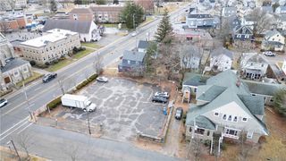 19 Warwick Avenue, Cranston, RI 02905