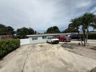 14321 NW 16th Ct, Miami, FL 33167