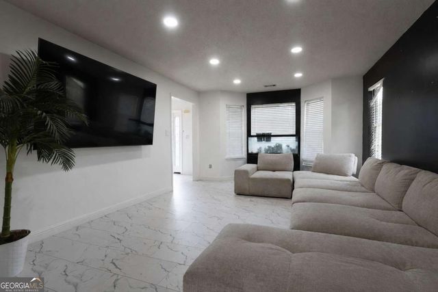 4127 Kingship Drive, Ellenwood, GA 30294