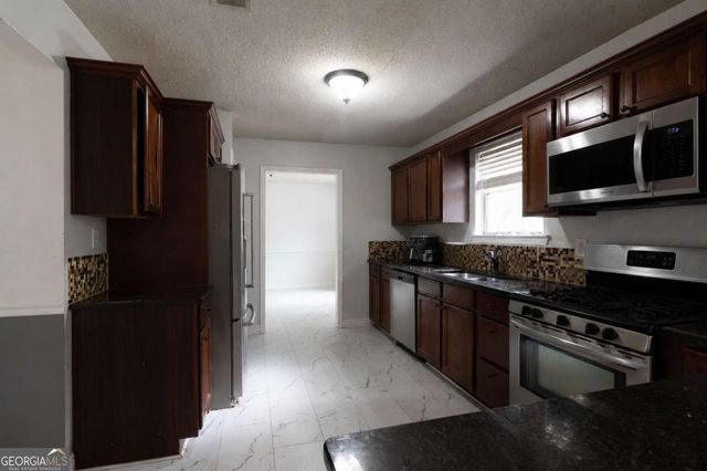 4127 Kingship Drive, Ellenwood, GA 30294