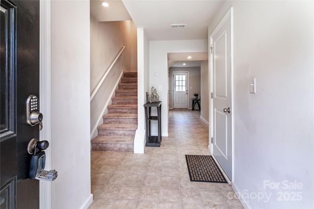 7033 Brightwork Lane, Charlotte, NC 28269