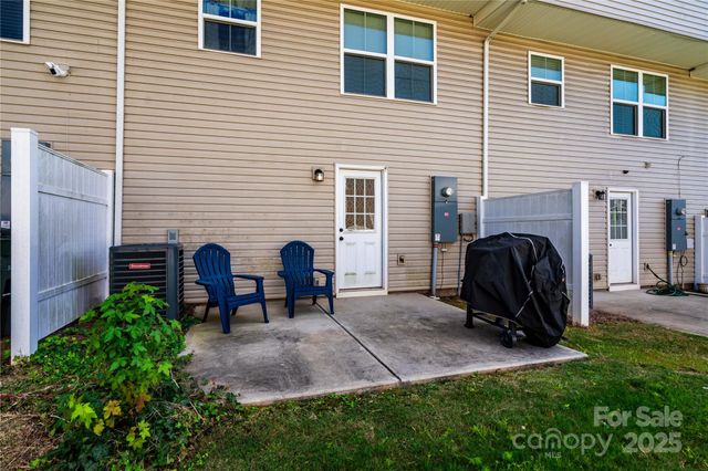 7033 Brightwork Lane, Charlotte, NC 28269