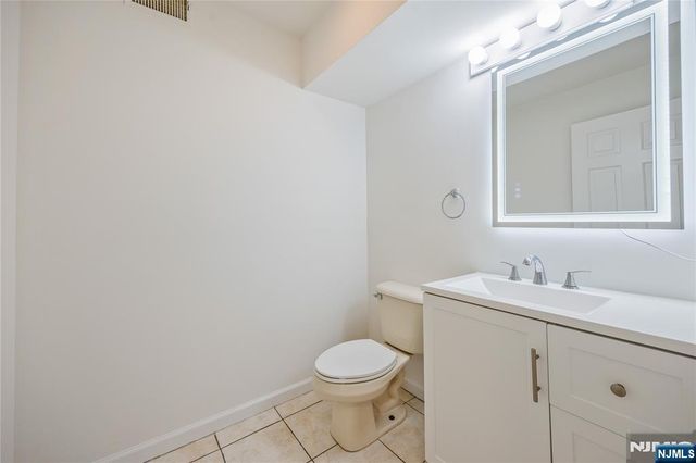 235-237 Keen, Paterson, NJ 07524