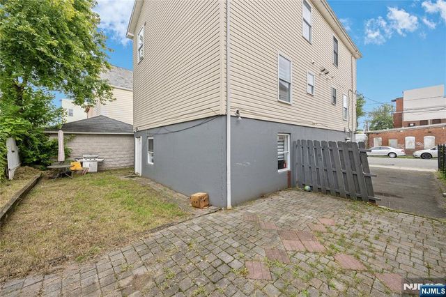 235-237 Keen, Paterson, NJ 07524
