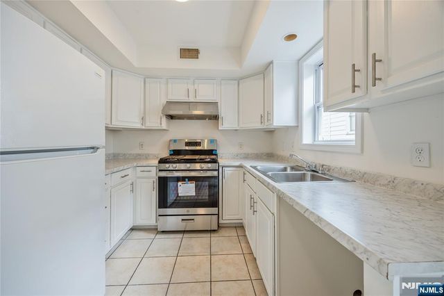 235-237 Keen, Paterson, NJ 07524