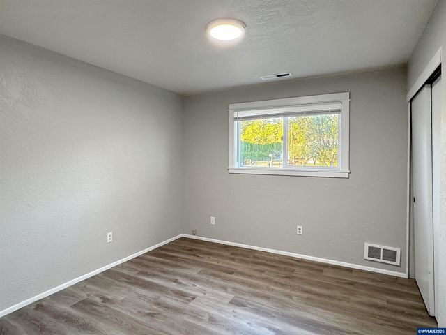14725 Mitchell St SE, Jefferson, OR 97352