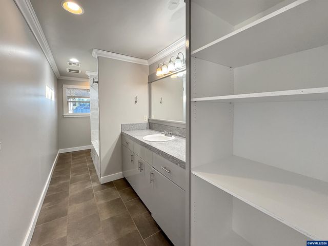 14725 Mitchell St SE, Jefferson, OR 97352