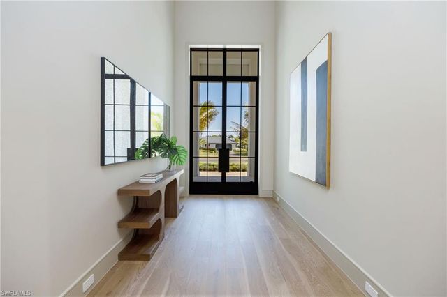 4851 Crayton RD, Naples, FL 34103