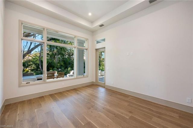 4851 Crayton RD, Naples, FL 34103