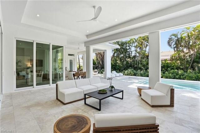 4851 Crayton RD, Naples, FL 34103